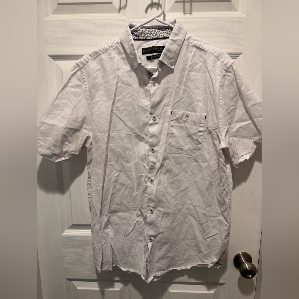 Primark men’s XL slim fit short sleeve button down shirt white